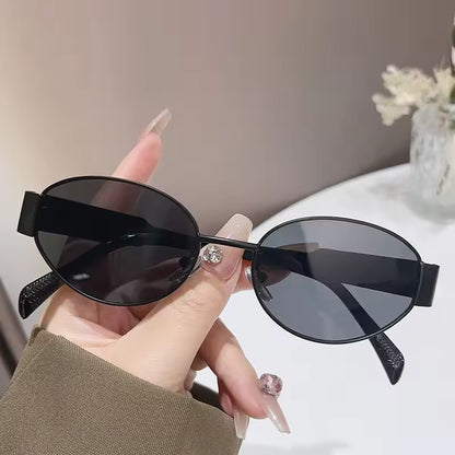 Chic Oval Metal Sunglasses